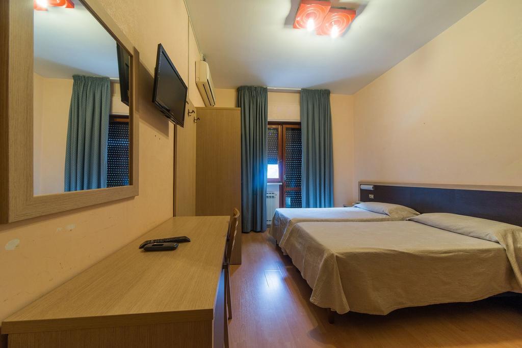 Hotel Del Camerlengo Fara San Martino Room photo
