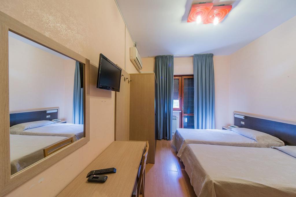 Hotel Del Camerlengo Fara San Martino Room photo