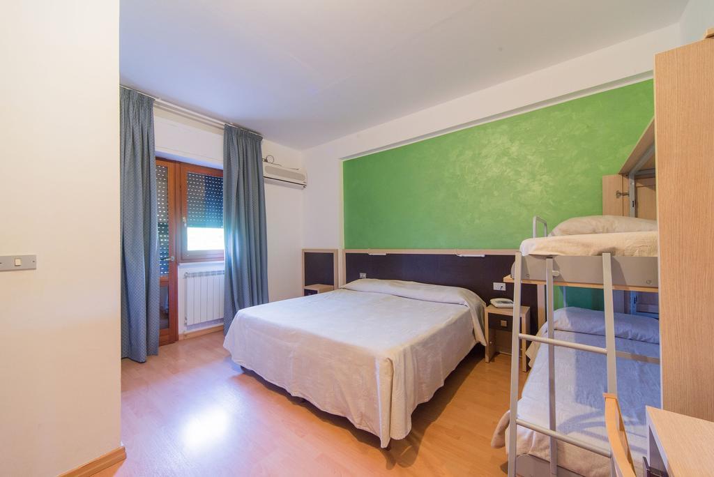 Hotel Del Camerlengo Fara San Martino Room photo